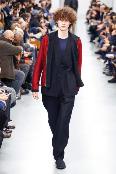 Look 8